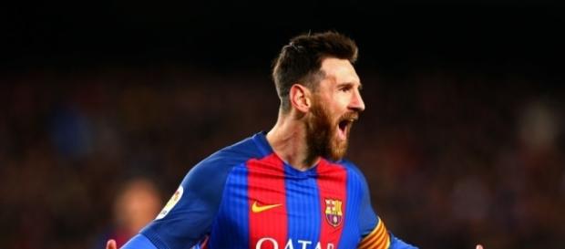 Messi é uma seta apontada à baliza adversária Messi é uma seta apontada à baliza adversária