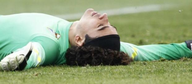 Su paso por el Granada representa para Ochoa una fracaso más. Su paso por el Granada representa para Ochoa una fracaso más.