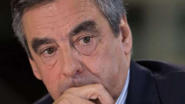 François Fillon en plein doute peut se retrouver au deuxième tour de la présidentielle.