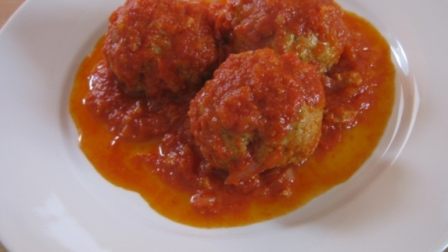 Ricetta Polpette di carne al sugo, calorie e valori nutrizionali - ricette-calorie.com
