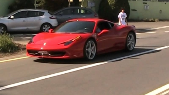 voitures des joueurs du psg 2013 2014 - YouTube - youtube.com