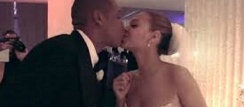 Jay and Bey rare wedding picture - Tina Lawson