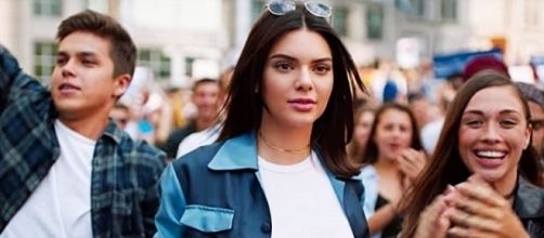 Kendall channels Resistance Movement in Pepsi Ad - Pepsi