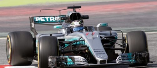 Mercedes quiere volver a la senda de la victoria
