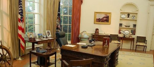 Oval Office Rugs | Presidential Carpets Of The Oval office - nazmiyalantiquerugs.com
