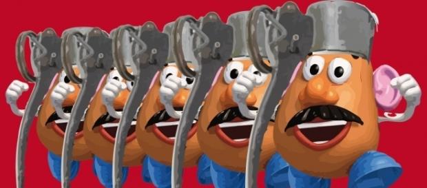 En el mundo de la realidad absurda, las papas fueron a la guerra y colaboraron a hundir un submarino En el mundo de la realidad absurda, las papas fueron a la guerra y colaboraron a hundir un submarino
