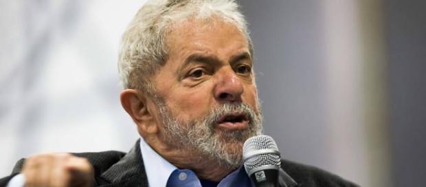 Lula vem batendo em todos os opositores Lula vem batendo em todos os opositores