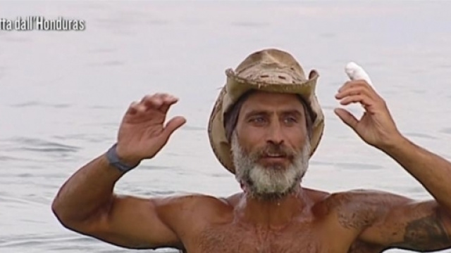 Isola dei famosi 2017, Raz contro Nancy