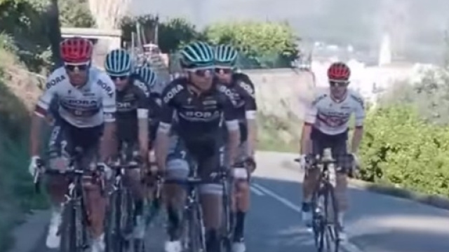 La Bora Hansgrohe in allenamento