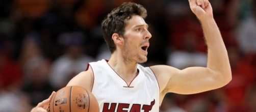 Goran Dragic helped lead the Heat back into the playoff picture in the East. [Image via Blasting News image library/inquisitr.com]