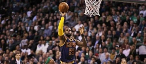 James' 36 points help Cavs take sole possession of 1st in East ... - sfgate.com