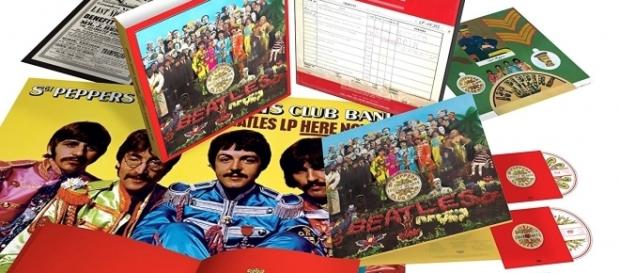 Edição cinquentenária é, simplesmente, extraordinária: versão Super Deluxe trará quatro CDs, um DVD e um disco Blu-ray, além de livro com 144 páginas Edição cinquentenária é, simplesmente, extraordinária: versão Super Deluxe trará quatro CDs, um DVD e um disco Blu-ray, além de livro com 144 páginas