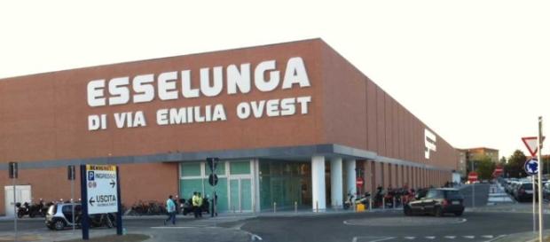 Esselunga, offerte di lavoro tra aprile e maggio. Esselunga, offerte di lavoro tra aprile e maggio.