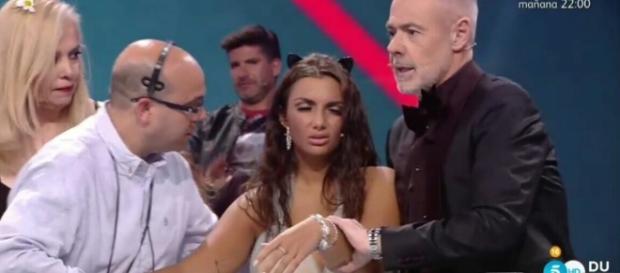 #GHVIP5: Elettra Lamborghini es expulsada y se desmaya en plató en la #gala15ghvip5 #GHVIP5: Elettra Lamborghini es expulsada y se desmaya en plató en la #gala15ghvip5