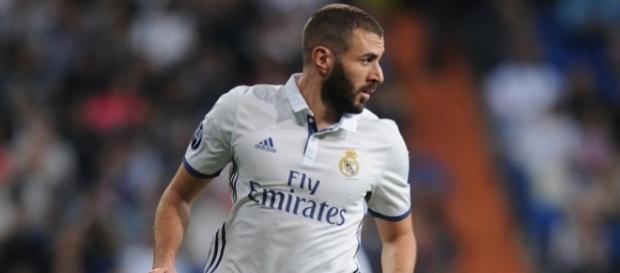 Real Madrid : Un grand club européen prêt à s'offrir Karim Benzema ! Real Madrid : Un grand club européen prêt à s'offrir Karim Benzema !