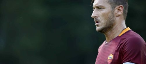 Auguri a Francesco Totti compleanno 40 anni 27 settembre 2016 - romatoday.it
