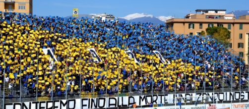 I tifosi del Frosinone che riempiranno in massa lo stadio Del Duca di Ascoli