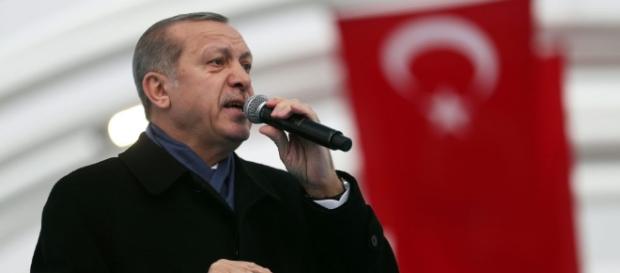 Erdogan setzt weiter auf Konfrontation. Dieses Mal kommen sogar noch weitere Drohungen zu den Nazi-Vorwürfen hinzu! - Noktara.de - noktara.de Erdogan setzt weiter auf Konfrontation. Dieses Mal kommen sogar noch weitere Drohungen zu den Nazi-Vorwürfen hinzu! - Noktara.de - noktara.de