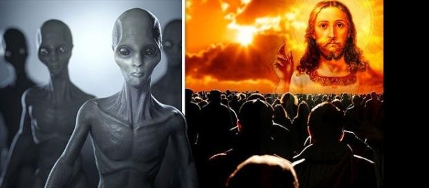 Teoria sugere que alienígenas criaram a religião Teoria sugere que alienígenas criaram a religião