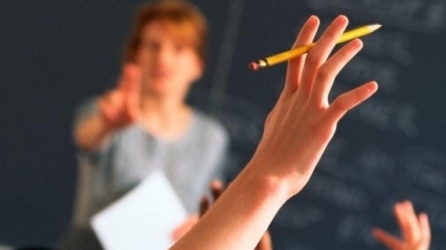 Cambia il sistema di formazione e reclutamento dei docenti della scuola secondaria.