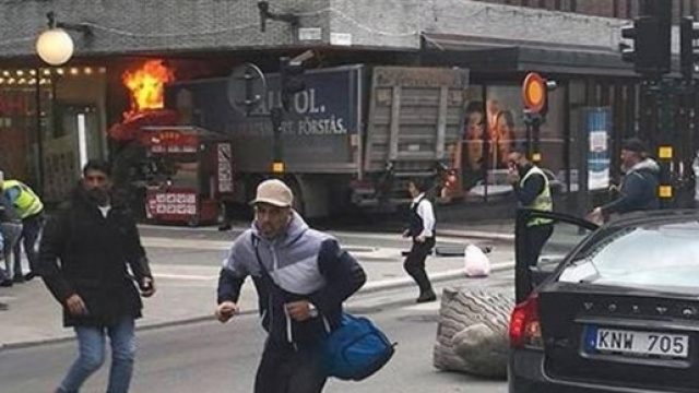 Camion sulla folla a Stoccolma