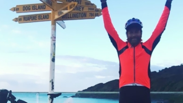 Jovanotti che avventura! 3000 km in bici da solo in Nuova Zelanda