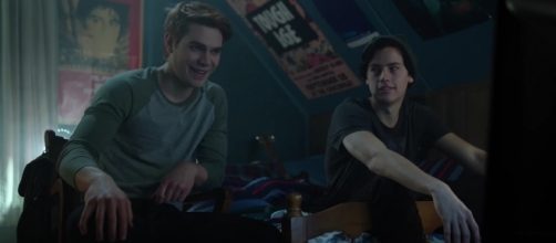 Archie (KJ Apa) and Jughead (Cole Sprouse) in 'Riverdale'/Photo via screencap, 'Riverdale'/The CW