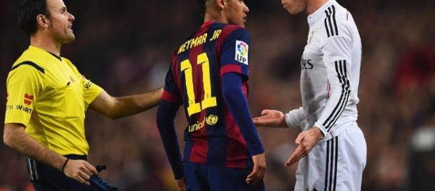 Barcelona 2-1 Real Madrid: Luis Suarez scores El Clasico winner to ... - dailymail.co.uk Barcelona 2-1 Real Madrid: Luis Suarez scores El Clasico winner to ... - dailymail.co.uk