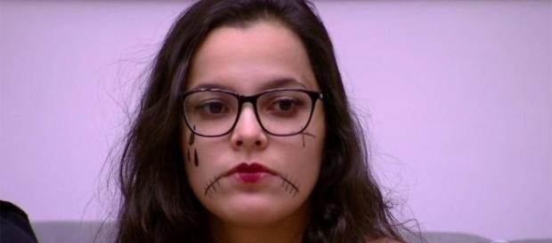 Emilly vai ganhar um vestido dos fãs Emilly vai ganhar um vestido dos fãs