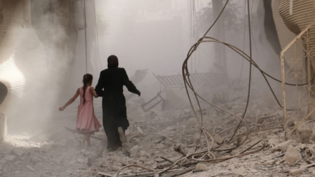 Attacco chimico in Siria, il video rivela una possibile farsa.