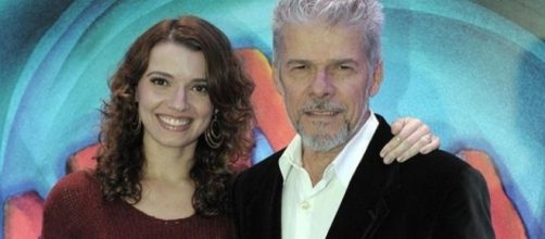 Júlia Fajardo, filha de José Mayer, apaga perfis sociais na web