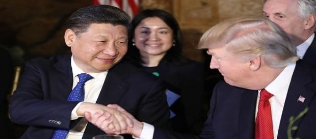 Donald Trump meets Xi Jingping (washingtontimes.com) Donald Trump meets Xi Jingping (washingtontimes.com)