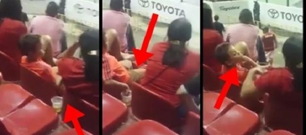 Esse garoto conseguiu enganar direitinho a mãe dele durante partida de futebol Esse garoto conseguiu enganar direitinho a mãe dele durante partida de futebol