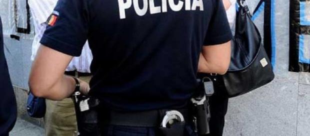 Mais um agente da PSP agredido no cumprimento do dever. Mais um agente da PSP agredido no cumprimento do dever.