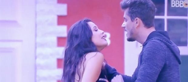 Marcos comete mais um crime dentro do BBB 17 e pode ser expulso por agressão (Foto: Reprodução) Marcos comete mais um crime dentro do BBB 17 e pode ser expulso por agressão (Foto: Reprodução)
