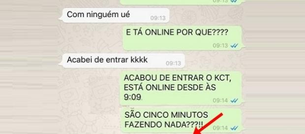 Namorada furiosa quando usa Caps Lock é para acabar com tudo de uma vez só Namorada furiosa quando usa Caps Lock é para acabar com tudo de uma vez só