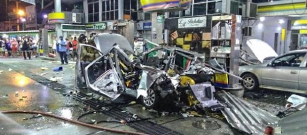 O que restou do carro que explodiu no RJ O que restou do carro que explodiu no RJ