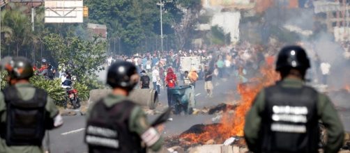 Venezuela, continuano le proteste con marce organizzate in occasione del primo maggio | Euronews - euronews.com