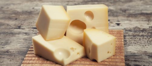 Eating Cheese Doesn't Actually Increase Your Cholesterol: Study - huffingtonpost.ca