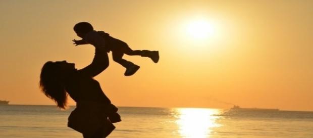 10 de mayo, el día que tenemos madre 10 de mayo, el día que tenemos madre