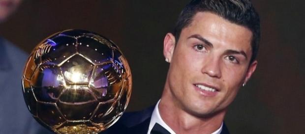 Real Madrid : Un seul joueur encore en lice pour battre CR7 au Ballon d'Or ! Real Madrid : Un seul joueur encore en lice pour battre CR7 au Ballon d'Or !