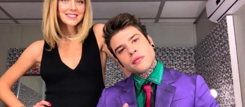 Fedez e Chiara Ferragni, il selfie nel backstage di X Factor - today.it