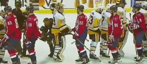 Fleury (29) congratulates his opponents after the game, NHL Workshop 2 Youtube channel https://www.youtube.com/watch?v=k7afYrduckY