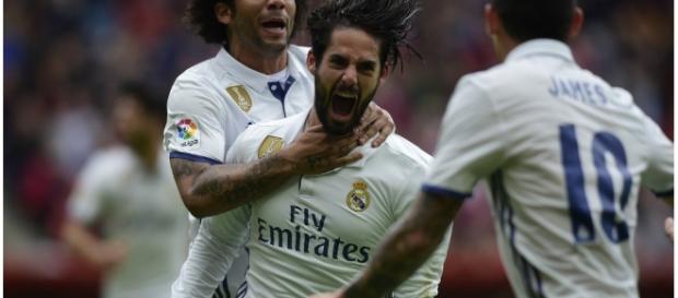 El Atlético no sabe cómo parar a Isco | Defensa Central - defensacentral.com El Atlético no sabe cómo parar a Isco | Defensa Central - defensacentral.com