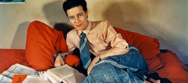 Simone de Beauvoir, famosa por su obra y legado cultural. Simone de Beauvoir, famosa por su obra y legado cultural.