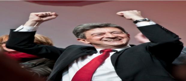 Melenchon presente sa candidature a Marseille - Flickr Melenchon presente sa candidature a Marseille - Flickr