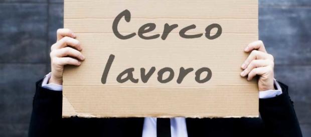 Disoccupazione, cresce il popolo degli "scoraggiati": sono 3.5 milioni coloro che non cercano più lavoro pur avendone bisogno Disoccupazione, cresce il popolo degli "scoraggiati": sono 3.5 milioni coloro che non cercano più lavoro pur avendone bisogno