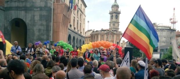 OndaPride: le immagini più belle dei 5 pride di oggi - gaypost.it OndaPride: le immagini più belle dei 5 pride di oggi - gaypost.it