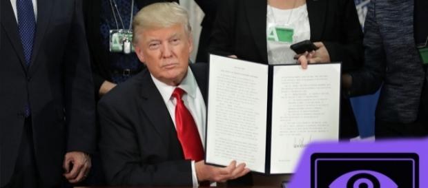 Trump assina ordem executiva para aumentar a eficiência da segurança cibernética do país Trump assina ordem executiva para aumentar a eficiência da segurança cibernética do país