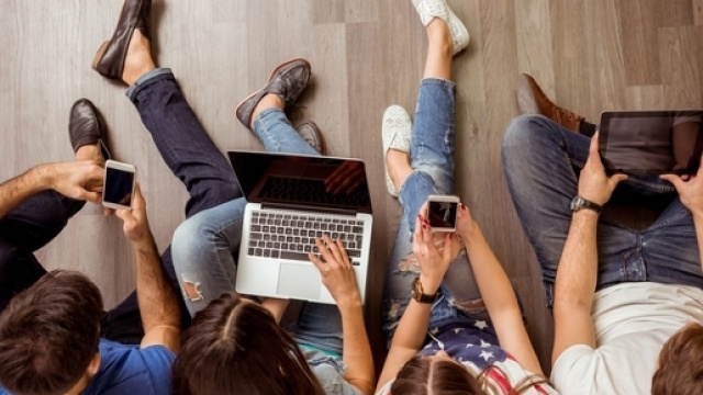 Ragazzi, figli di Internet, potrebbero avere disturbi della sfera sessuale